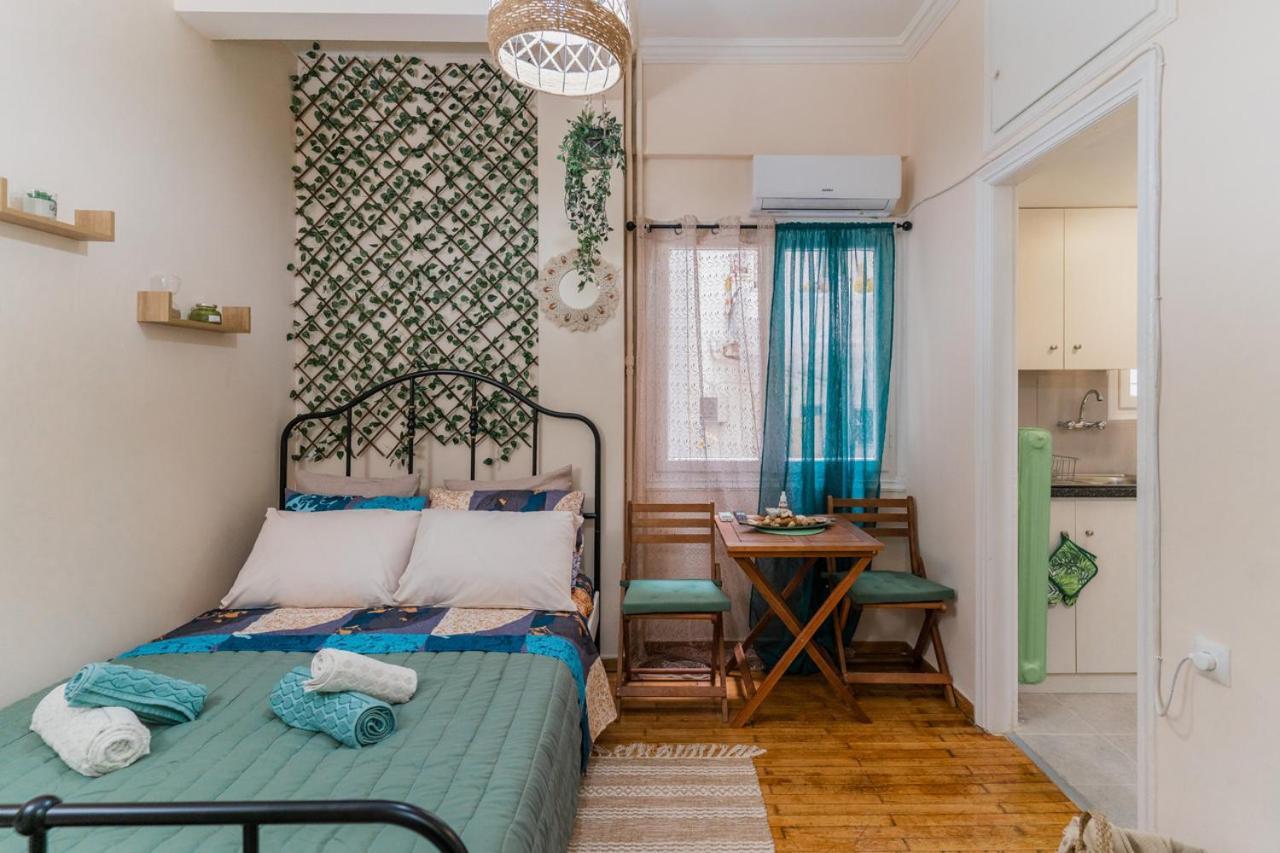Green Boho Apartment Aten Exteriör bild